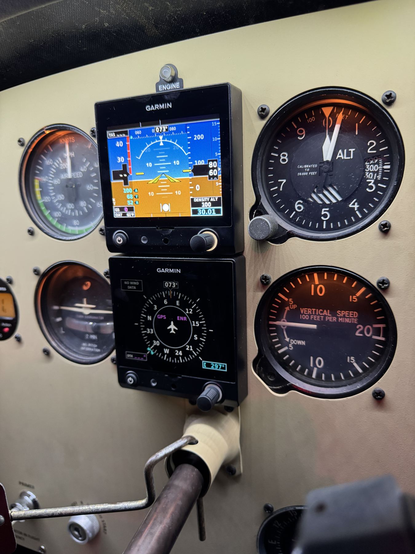 Garmin G5 attitude indicator